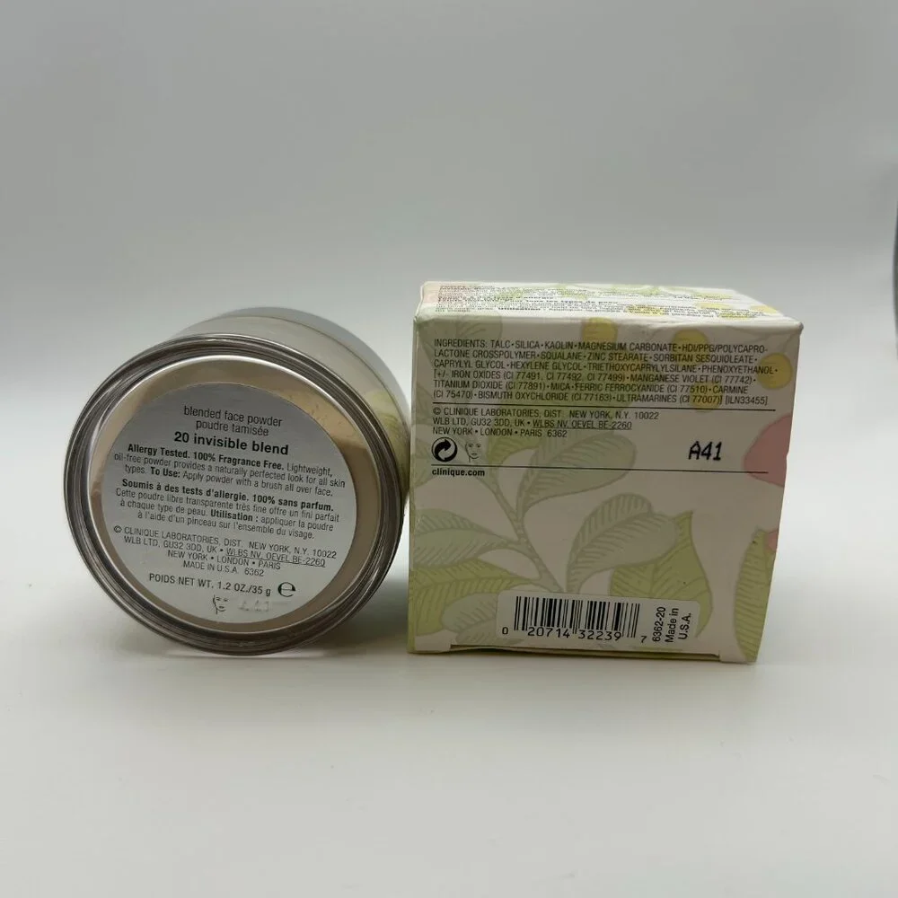 New in Box! Clinique Blended Face Powder ~20 Invisible Blend ~1.2 oz / 35g - Picture 5 of 6
